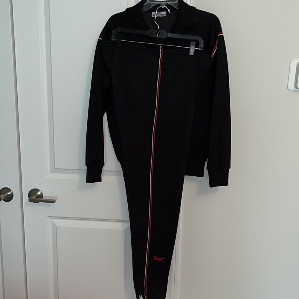 Vintage ASICS Tiger  2-piece Black Red White track suit pants matching Jacket-M